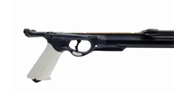 Fusil-meandros-b32-dragon-negro-cabezal-cerrado-gomas-paralelas-roscadas-pesca-submarina-arpón-immersvs