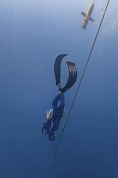 Aletas-de-carbono-palas-carbonfins-tritonsub-triton-elemental-immersvs-pesca-submarina-apnea-pescasub-freediving-profesional